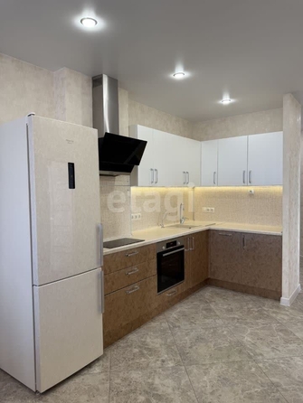 
   Продам 2-комнатную, 72 м², Аникина ул, 16

. Фото 8.