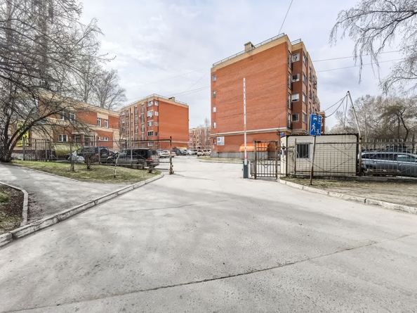 
   Продам 1-комнатную, 38.5 м², Кубовая ул, 113/4

. Фото 5.