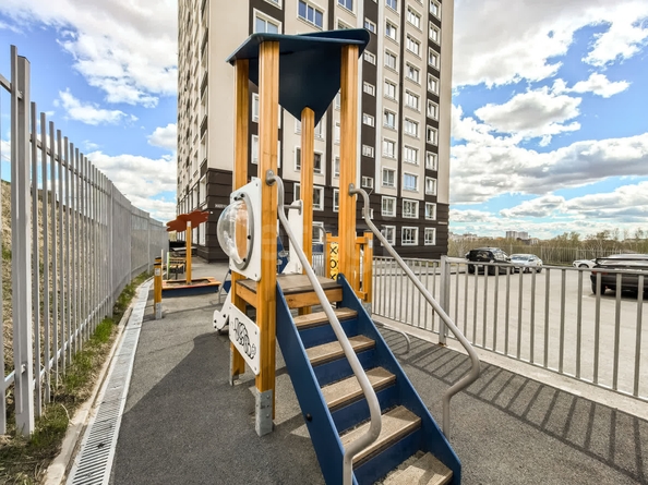 
   Продам 2-комнатную, 56 м², Татьяны Снежиной ул, 42/2

. Фото 34.