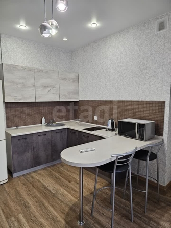 
  Сдам в аренду 1-комнатную квартиру, 40.5 м², Новосибирск

. Фото 4.