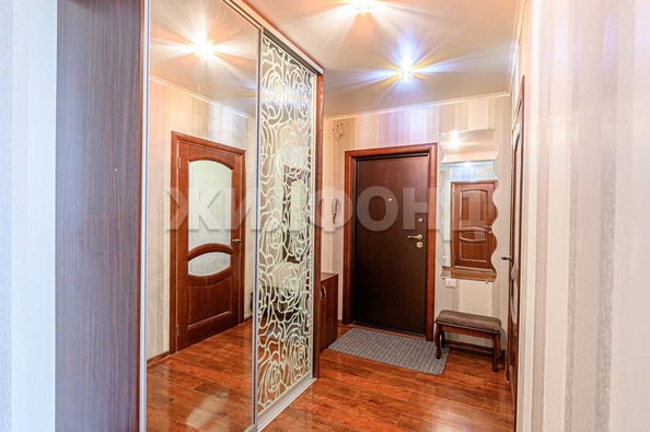 
   Продам 1-комнатную, 37.7 м², В. Высоцкого ул, 38

. Фото 2.