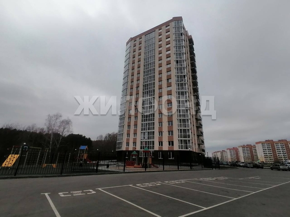 
   Продам 1-комнатную, 36.8 м², Петухова ул, 172

. Фото 18.
