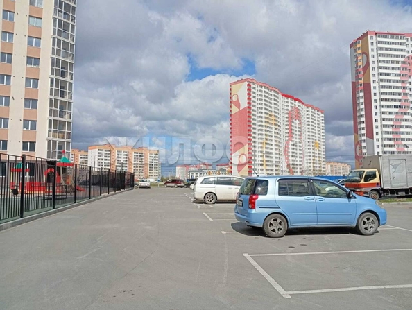 
   Продам 1-комнатную, 36.8 м², Петухова ул, 172

. Фото 20.