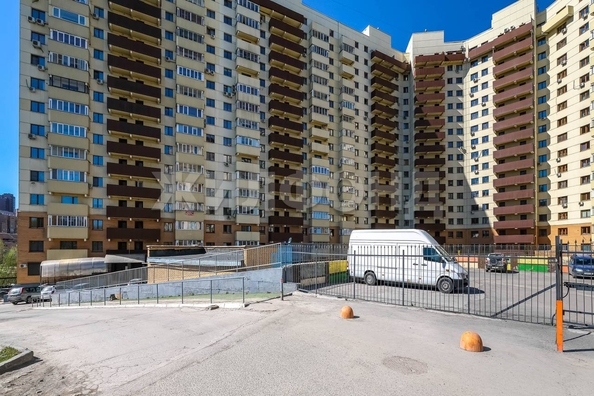 
   Продам 1-комнатную, 43.2 м², Военная ул, 9/1

. Фото 33.