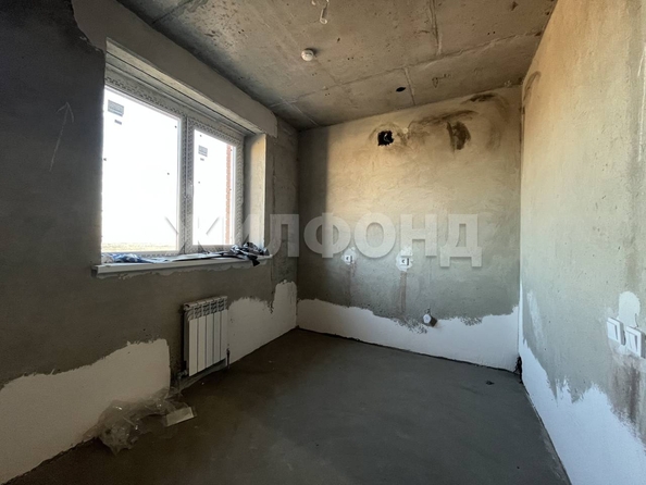 
   Продам 1-комнатную, 34.4 м², Ключ-Камышенское Плато ул, 17

. Фото 7.