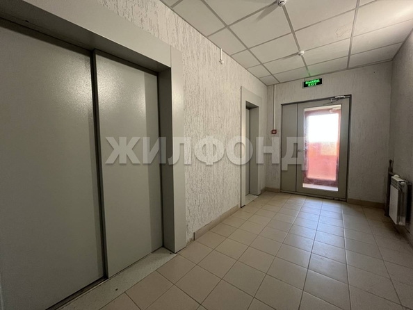 
   Продам 1-комнатную, 34.4 м², Ключ-Камышенское Плато ул, 17

. Фото 11.