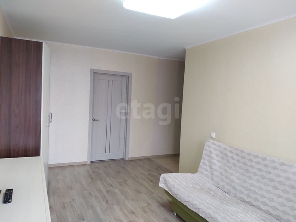 
   Продам 1-комнатную, 62 м², Адриена Лежена ул, 11

. Фото 7.