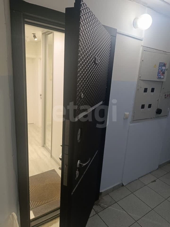 
  Продается 1-комн. квартира, 40 м², Троллейная ул, д. 1
. Фото 5.