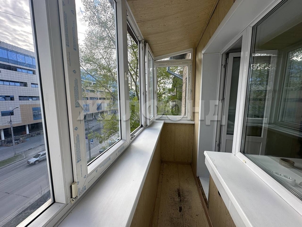 
   Продам 2-комнатную, 39.9 м², Ватутина ул, 37

. Фото 9.