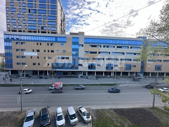 
   Продам 2-комнатную, 39.9 м², Ватутина ул, 37

. Фото 12.