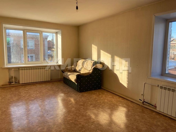 
   Продам 3-комнатную, 63.6 м², Маяковского ул, 14а

. Фото 1.
