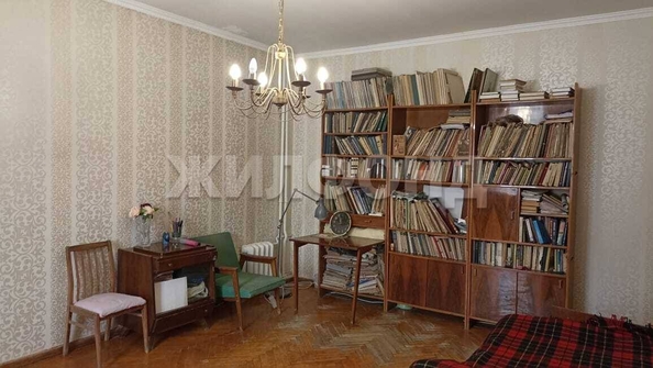 
   Продам 4-комнатную, 81.3 м², Урицкого ул, 36

. Фото 5.