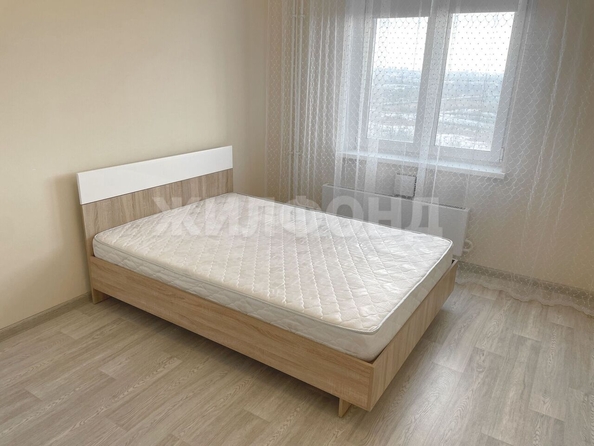 
  Сдам в аренду 2-комнатную квартиру, 56 м², Новосибирск

. Фото 9.