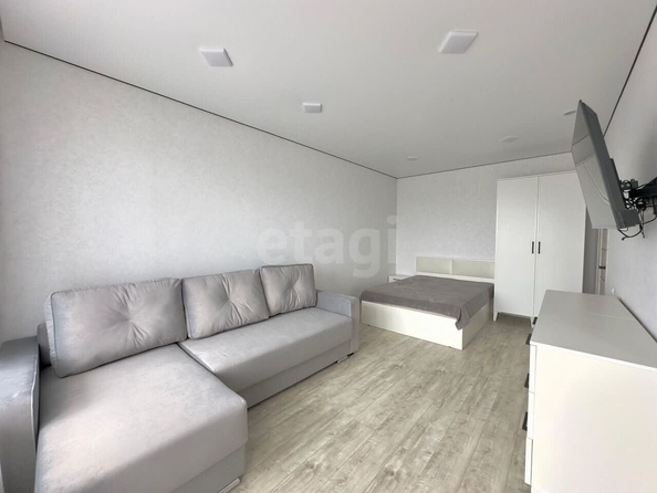
   Продам 1-комнатную, 39.2 м², Рельефная ул, 106/1

. Фото 12.