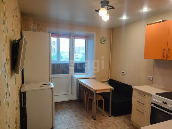 
  Сдам в аренду 1-комнатную квартиру, 41.6 м², Новосибирск

. Фото 1.