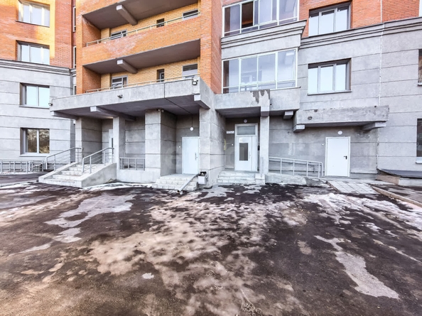 
  Продается 3-комн. квартира, 64 м², Есенина ул, д. 67
. Фото 8.