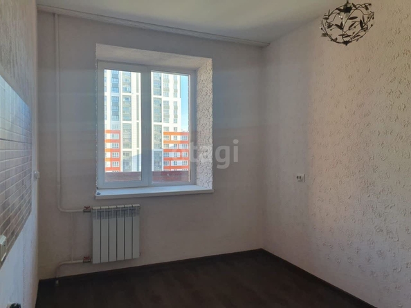 
  Продается 1-комн. квартира, 38 м², Алтайская ул, д. 12/1
. Фото 2.