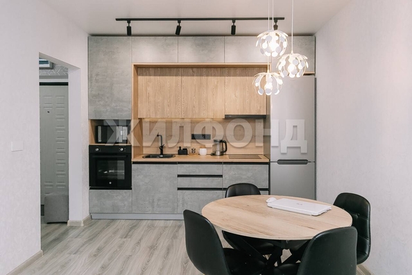 
   Продам 2-комнатную, 45 м², 3-й микрорайон, 15/1

. Фото 3.