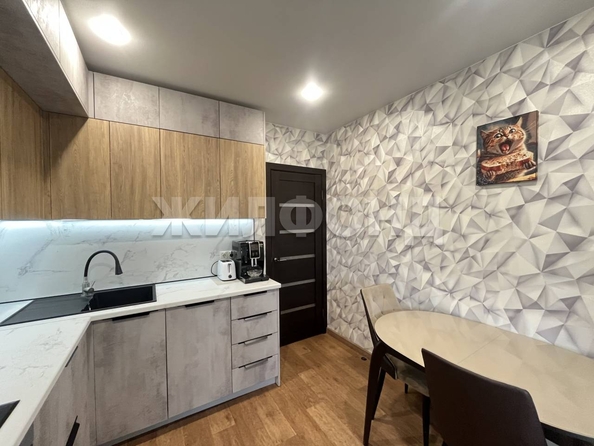 
   Продам 2-комнатную, 49.6 м², Вересаева ул, 1/1

. Фото 3.