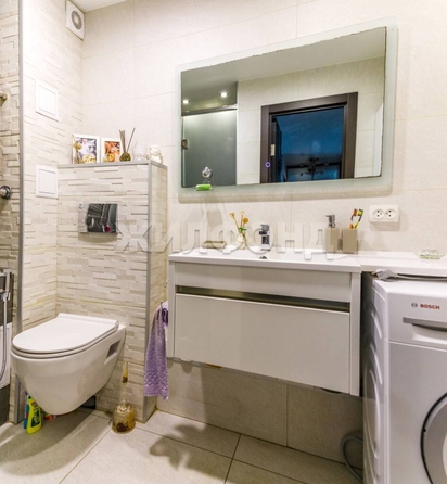 
   Продам 3-комнатную, 63 м², Адриена Лежена ул, 7

. Фото 16.