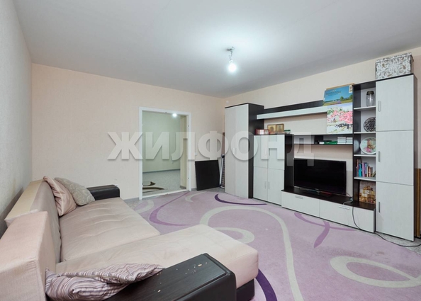 
   Продам 3-комнатную, 97.9 м², 2-й (4 мкр.) кв-л, 232

. Фото 7.