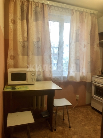 
  Сдам в аренду 2-комнатную квартиру, 44 м², Новосибирск

. Фото 7.