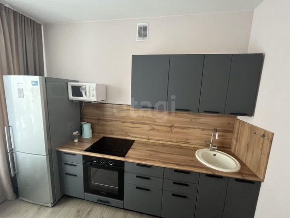 
  Сдам в аренду 1-комнатную квартиру, 33 м², Новосибирск

. Фото 1.