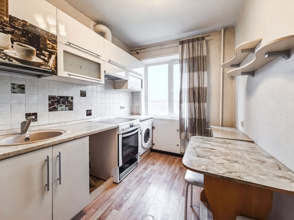 
  Продается 2-комн. квартира, 43.7 м², Линейная ул, д. 35
. Фото 1.