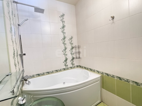 
   Продам 3-комнатную, 74.2 м², Героев Труда ул, 14

. Фото 2.