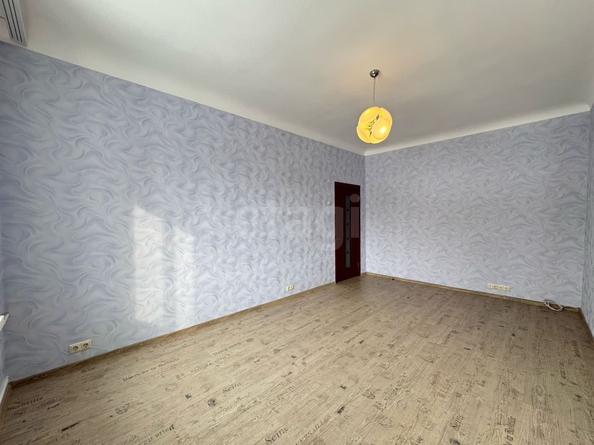 
   Продам 3-комнатную, 74.2 м², Героев Труда ул, 14

. Фото 13.