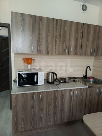 
  Сдам в аренду 1-комнатную квартиру, 27 м², Новосибирск

. Фото 1.