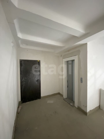 
   Продам 2-комнатную, 58.75 м², В. Высоцкого ул, 143/11

. Фото 3.