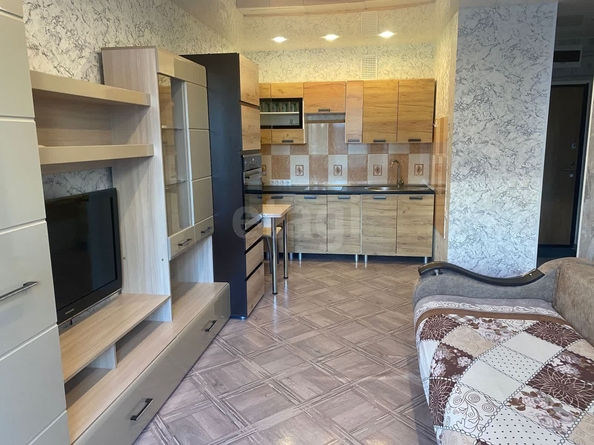 
   Продам 1-комнатную, 37.2 м², Дунаевского ул, 14/3

. Фото 5.
