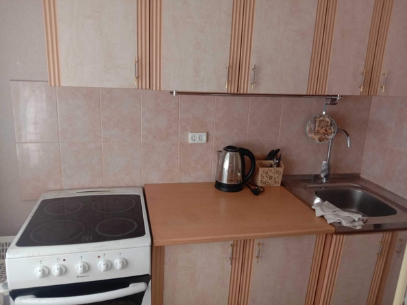 
  Сдам в аренду 2-комнатную квартиру, 42 м², Новосибирск

. Фото 1.