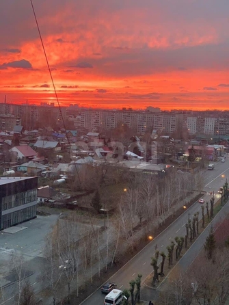 
   Продам 3-комнатную, 72.6 м², Героев Революции ул, 66

. Фото 9.