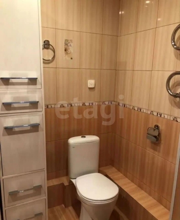 
  Продается 3-комн. квартира, 75.3 м², Большевистская ул, д. 112
. Фото 10.