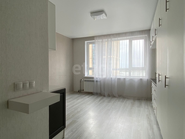 
   Продам апартамент, 23 м², Сухарная ул, 107/1

. Фото 4.