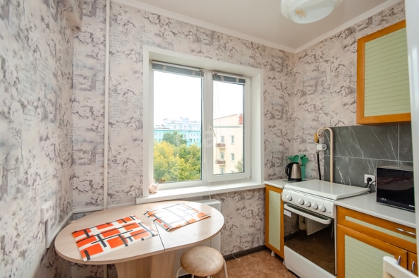 
   Продам 2-комнатную, 45 м², Ленина ул, 77

. Фото 8.
