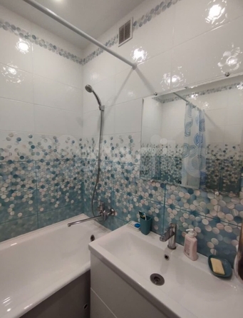 
   Продам 2-комнатную, 56.2 м², Гребенщикова ул, 11/1

. Фото 5.