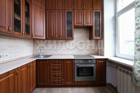 
  Продается 2-комн. квартира, 48 м², Свердлова ул, д. 11
. Фото 17.