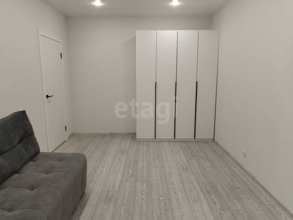
  Сдается 1-комн. квартира, 39 м², Сибиряков-Гвардейцев ул, д. 53/7
. Фото 8.