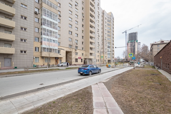 
  Продается 3-комн. квартира, 71 м², Дмитрия Шамшурина ул, д. 1
. Фото 5.