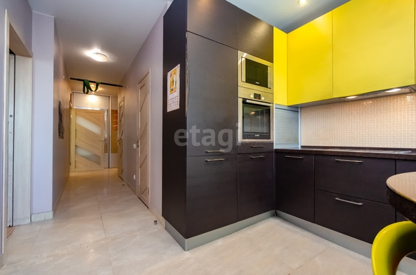 
  Продается 2-комн. квартира, 66 м², Романова ул, д. 60
. Фото 6.