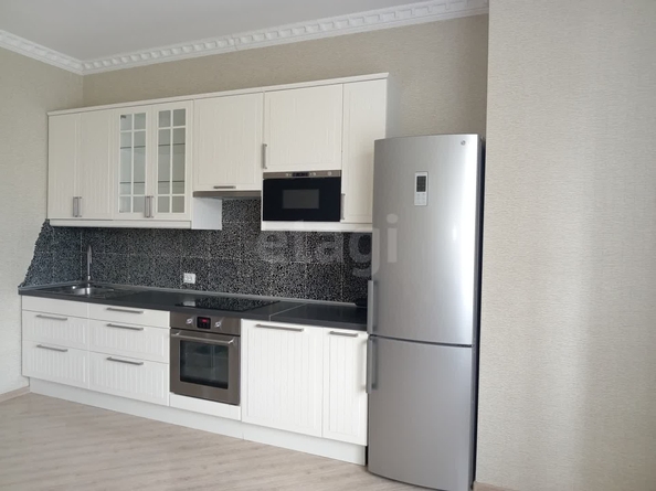 
  Продается 2-комн. квартира, 90.2 м², Кирова ул, д. 25
. Фото 8.