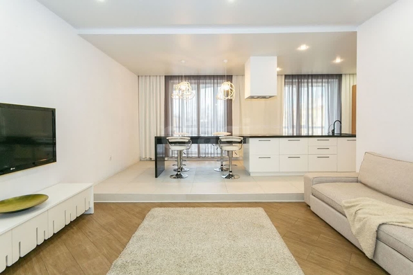 
  Сдается 2-комн. квартира, 69 м², Покрышкина ул, д. 1
. Фото 3.