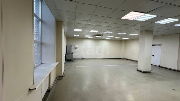 
  Сдается производственное помещение, 150 м², Декабристов ул, д. 275к6
. Фото 24.