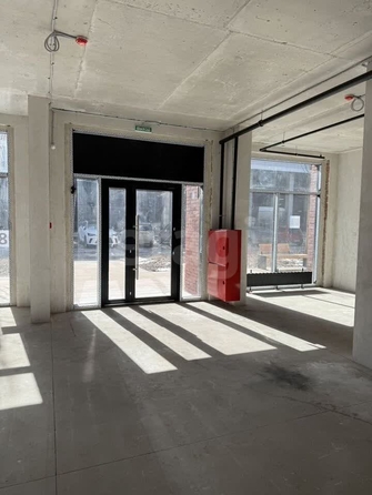 
  Сдается универсальное помещение, 80.3 м², Семьи Шамшиных ул, д. 93
. Фото 3.