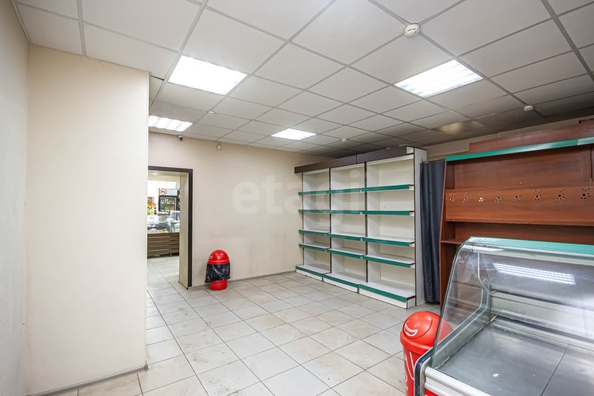
  Сдается торговая площадь, 70.6 м², Красный Факел ул, д. 24а
. Фото 2.