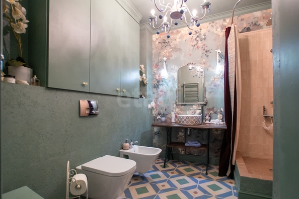 
  Продается 4-комн. квартира, 123 м², 6-й микрорайон, д. 34
. Фото 13.