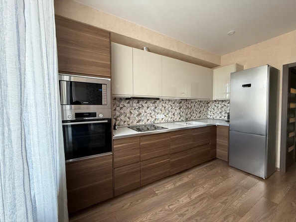 
  Продается 3-комн. квартира, 89.7 м², Дзержинского пр-кт, д. 75
. Фото 7.